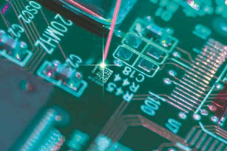 pcb電子線路板在使用激光打標(biāo)機刻二維碼